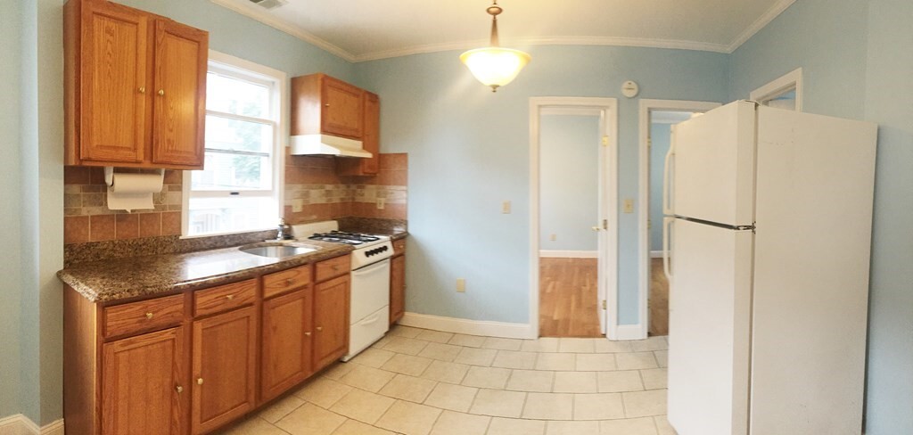 Primary Photo - 1146 Cambridge St