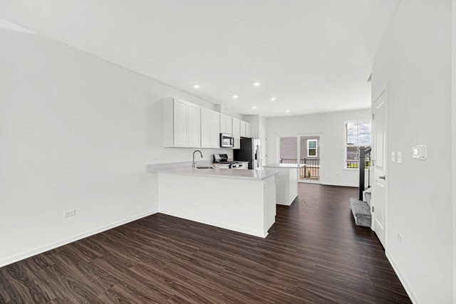 Building Photo - 14951 S McCarthy Cir