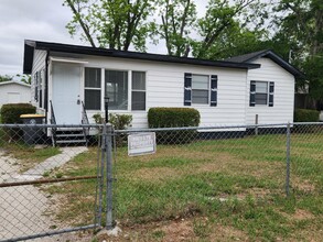 Building Photo - 2427 Coleman Ct