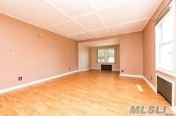Building Photo - 1076 Cornwell Ave