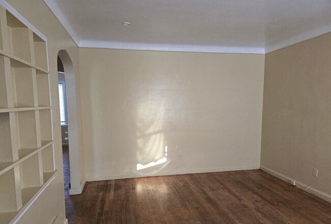 Building Photo - 20144 Stoepel St