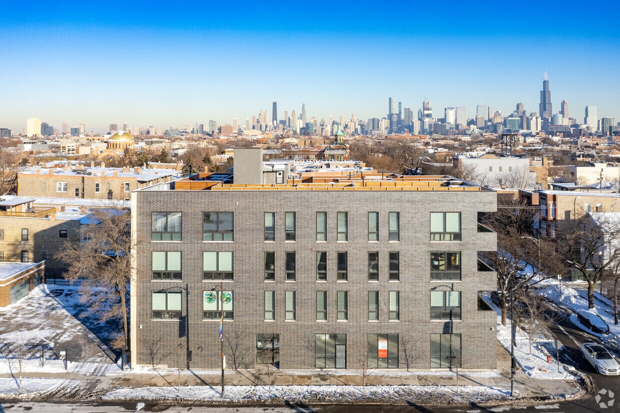 Aerial Photo - 707 N Western Ave