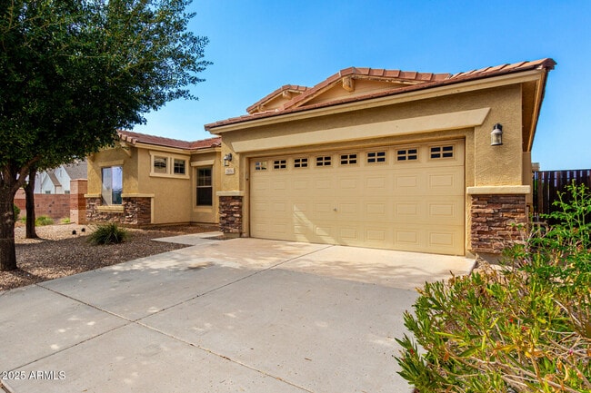 Building Photo - 2806 E Trigger Way