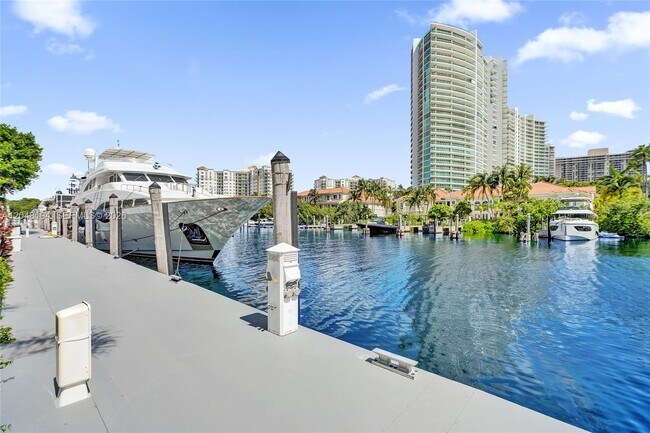 Foto del edificio - 19707 Turnberry Way