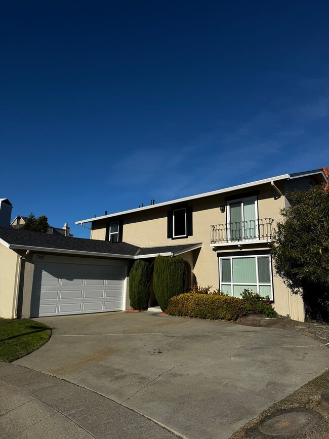 Foto del edificio - Updated Foster City Home - Great Location!