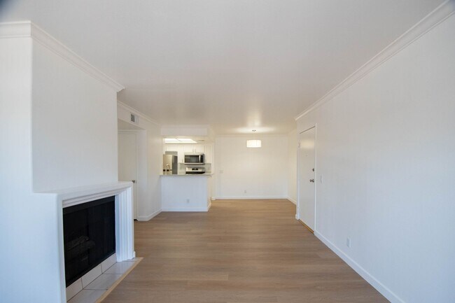 Foto del edificio - 6041 Fulton Ave