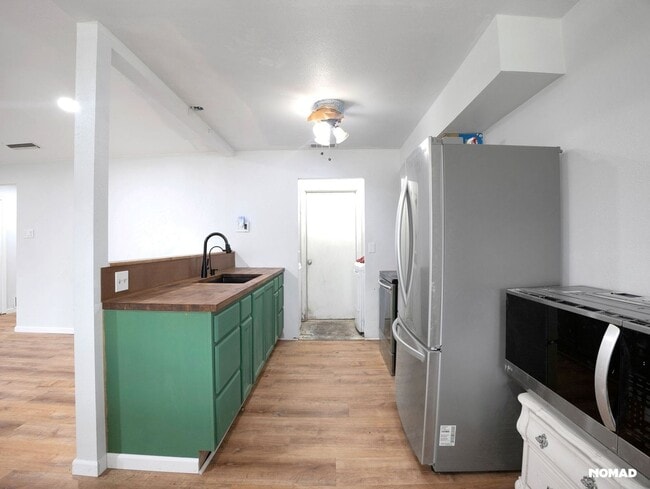 Foto del edificio - 2654 Arlington Ln
