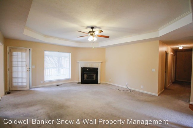 Building Photo - 3 br, 3 bath House - 534 Independence Way