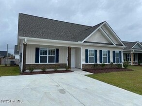 Building Photo - 3904 Pensacola Dr