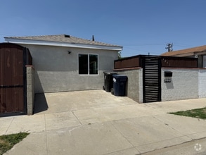Building Photo - 4235 E Addington St