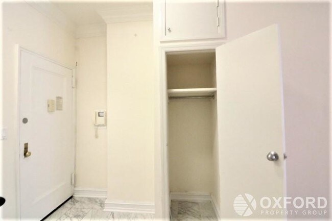 Foto del edificio - 148 West 68th Street