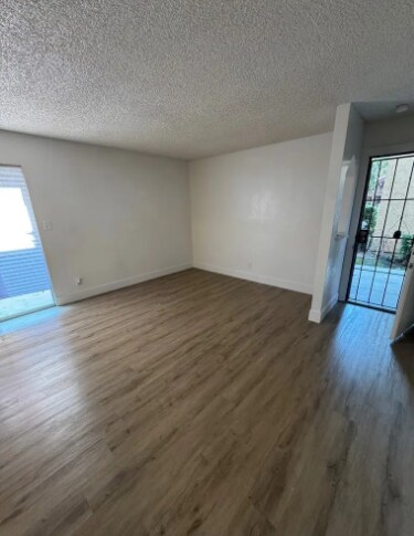 Foto del edificio - 1550 Ashlan Ave