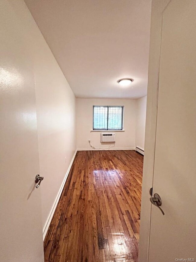 Foto del edificio - 41-24 40th St