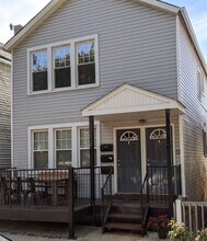 Building Photo - 1828 N Bissell St