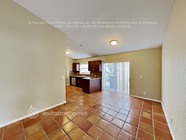 Foto del edificio - 8580 Windfall Dr