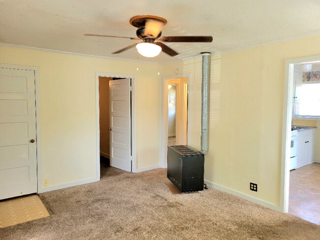 Foto del edificio - 4040 E Whitney Ln