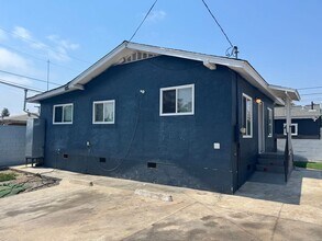 Building Photo - 2544 Violet St