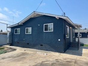 Building Photo - 2544 Violet St