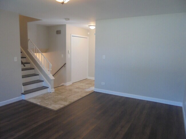 Foto del edificio - 700 Baxter Ln