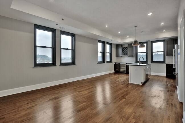 Foto del edificio - 107 Chestnut St E