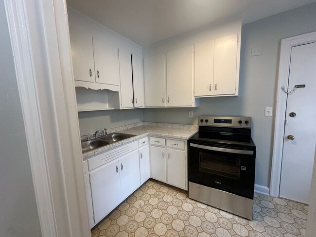 Foto del edificio - 2940 Oleander Dr