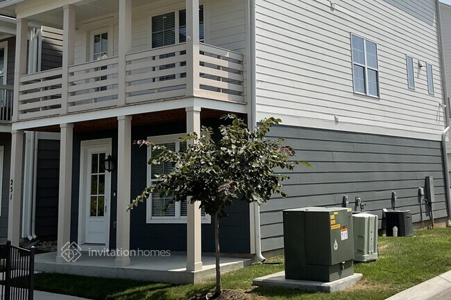 Foto del edificio - 251 Founders Ln