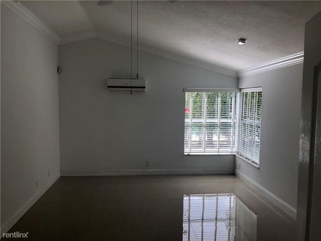 Building Photo - 3 br, 2 bath House - 6160 La Vida Ter