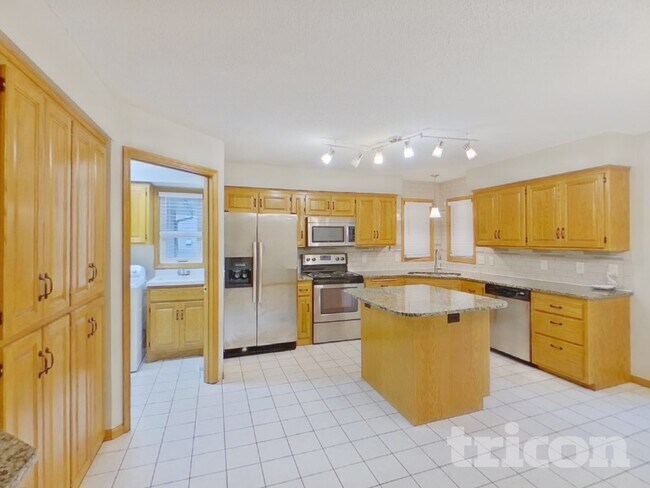 Building Photo - 19405 Baldwin Cir NW