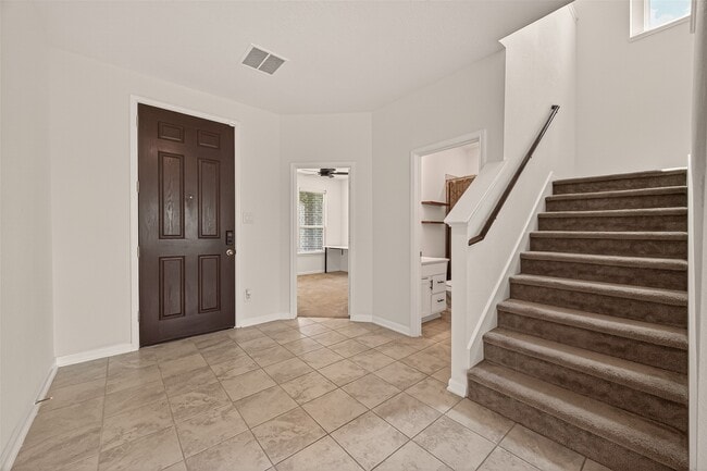 Building Photo - 25526 Reign Wayman Ct