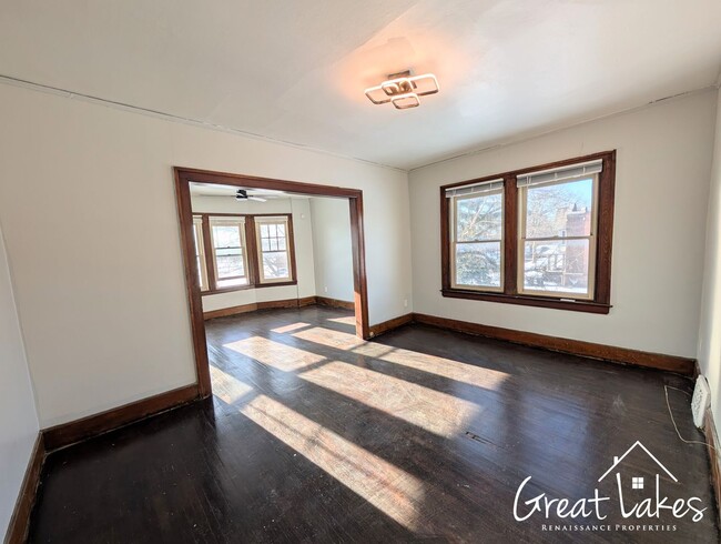 Building Photo - $100 OFF FIRST MONTH'S RENT! - Beautiful 2...