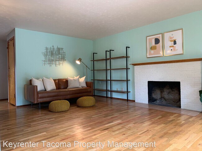Foto del edificio - 4 br, 2 bath House - 330 Regents Blvd