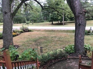 Primary Photo - 185 Edgebrook Rd