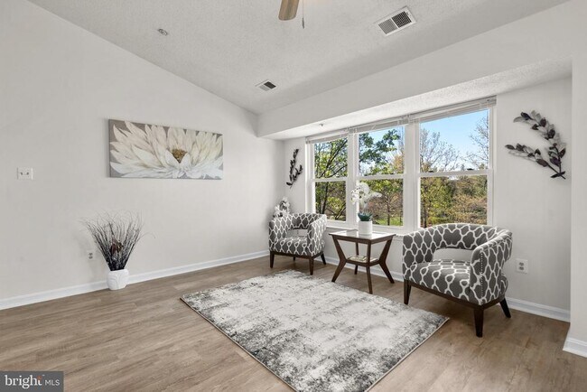 Building Photo - 2701 Leaf Drop Ct