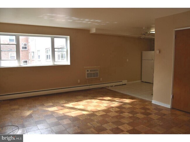 Foto del edificio - 412 N Wayne Ave