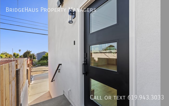Building Photo - 3248 Clairemont Dr