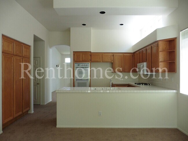 Building Photo - 12216 Mulholland Ct