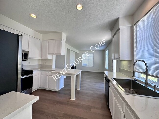 Building Photo - 28132 Castillo Ln