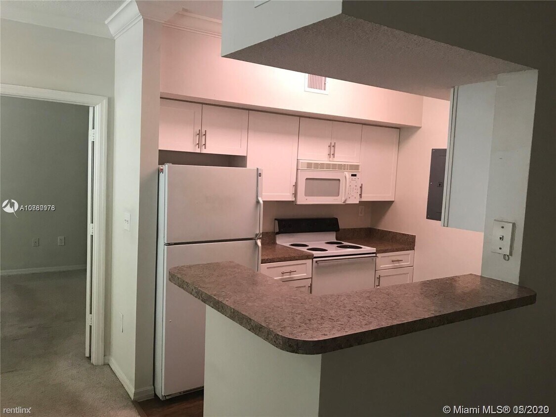 Primary Photo - 2 br, 2 bath Condo - 11501 Pines Blvd