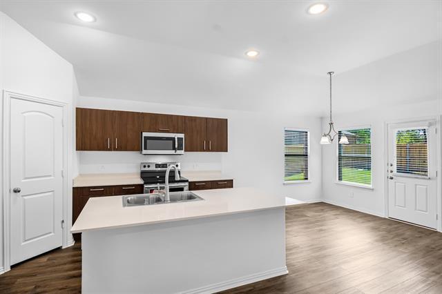Foto del edificio - 145 Fairmeade Dr