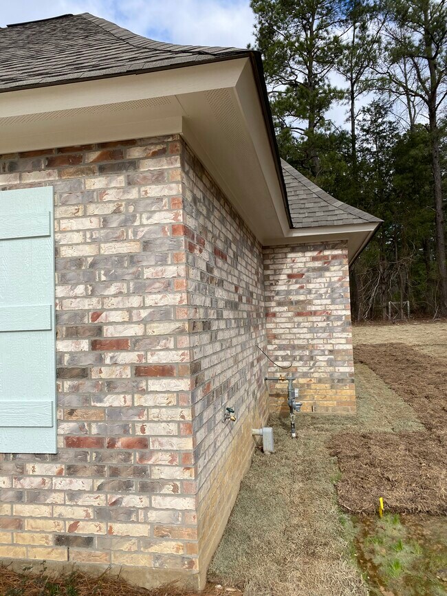 Foto del edificio - 222 Oak Alley Dr