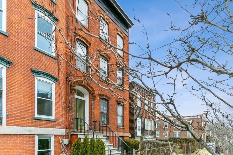 271 Ogden Ave Unit 2, Jersey City, NJ 07307 Apartments in Jersey City