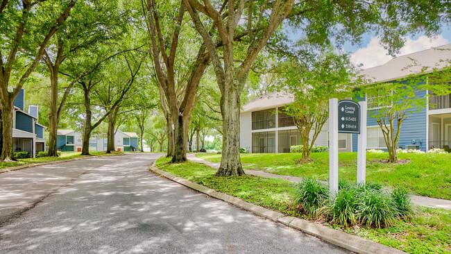 Building Photo - The Crest at Altamonte