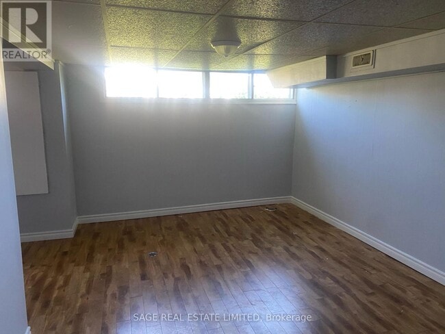 Building Photo - 308 Taylor Mills Dr N