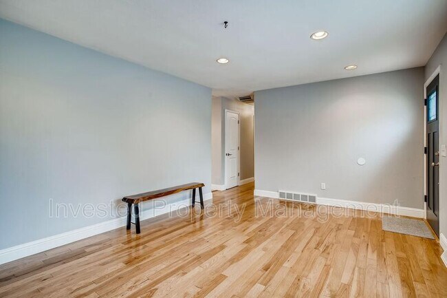 Foto del edificio - 7926 Ingalls St