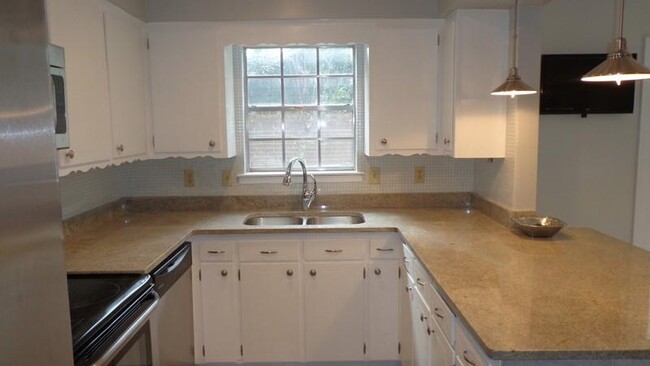 Building Photo - 212 Nack Ln