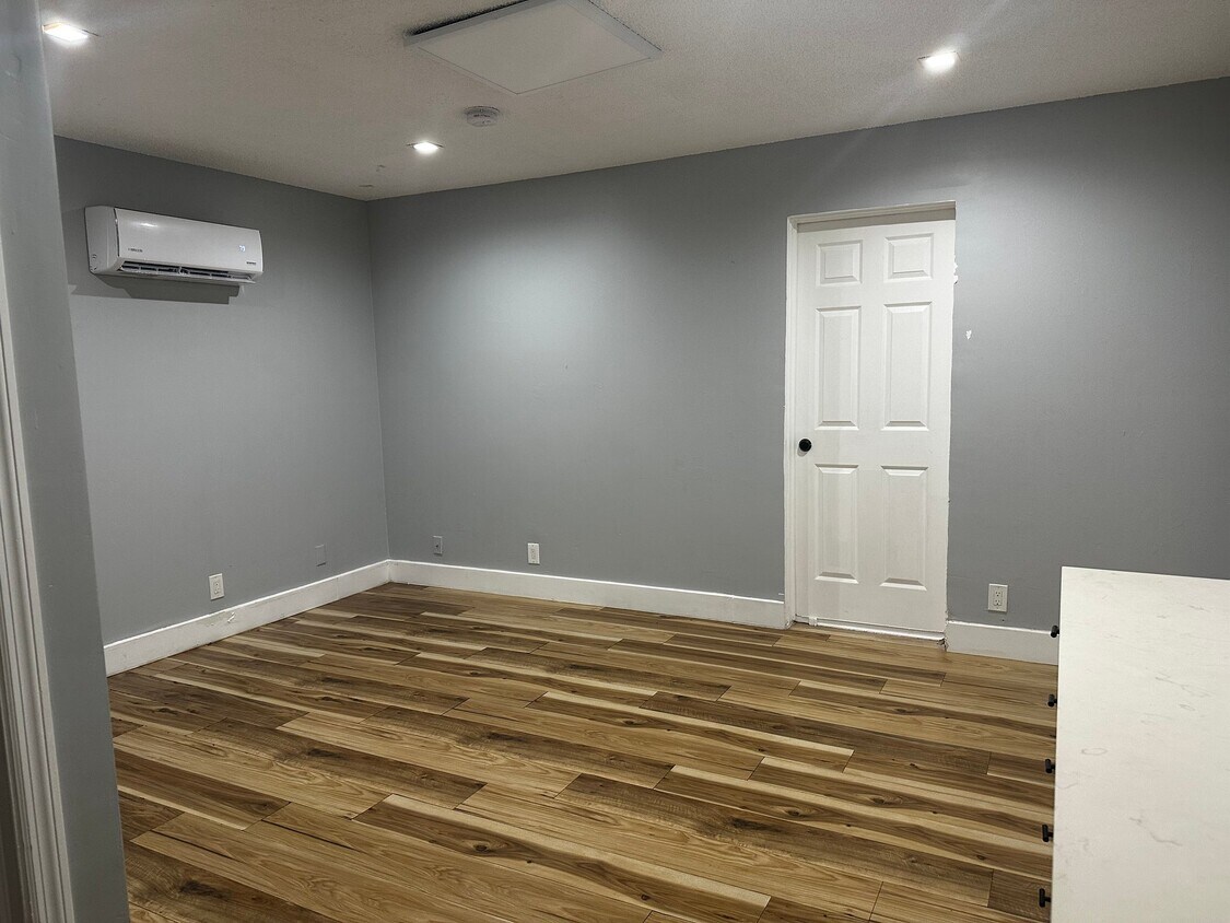 Foto del edificio - 804 Middle St