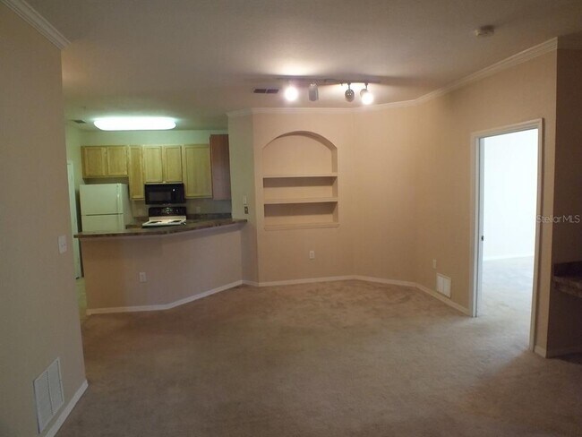 Foto del edificio - 10106 Courtney Oaks Cir
