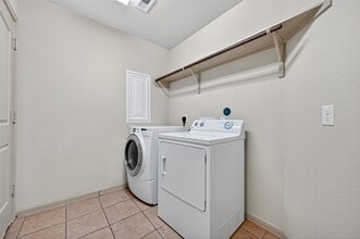 Building Photo - 510 Carson Ridge Dr