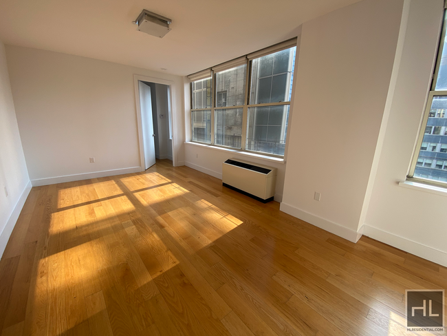 Building Photo - 3/4 BED UNIT IN TRIBECA
