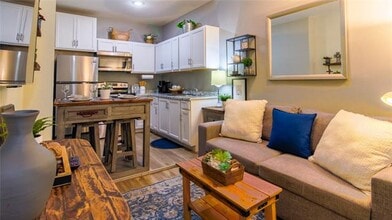 Building Photo - 1200 Canyon Ridge